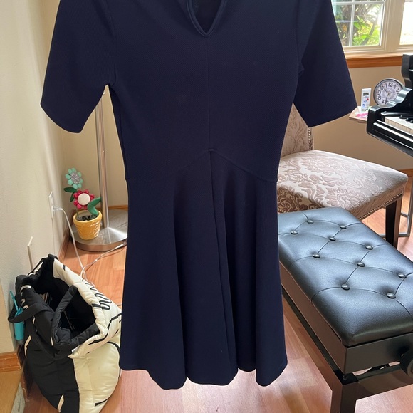 Dress sale $18/each - Picture 6 of 8